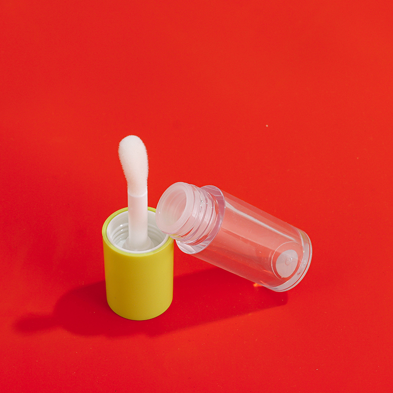 5ml Cylindrical Lip Gloss Tube With Large Brush Head - Image 2