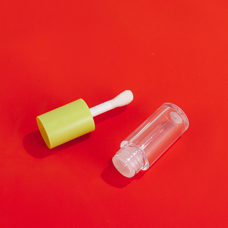 5ml Cylindrical Lip Gloss Tube With Large Brush Head - Image 3