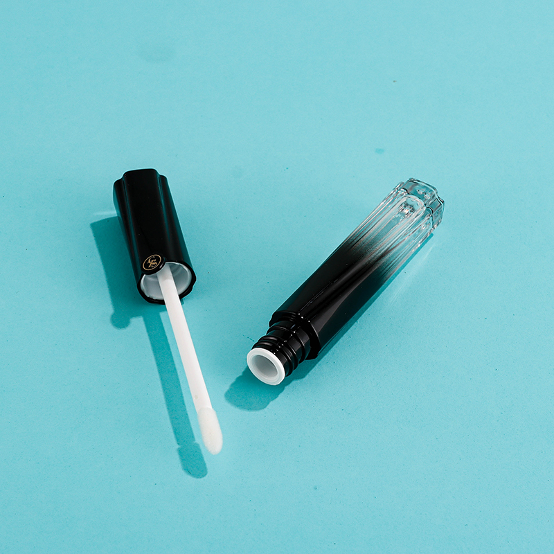 3.5ml Octagonal Empty Lip Gloss Tube - Image 4