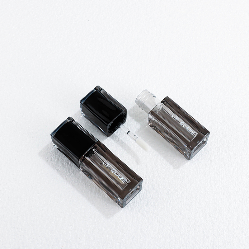 3.5ml Square Embossed Lip Gloss Tube - Image 3