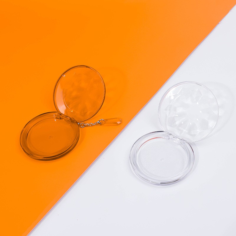 Round Diamond-shaped Five-color Eyeshadow Palette With Chain Packaging - Image 3