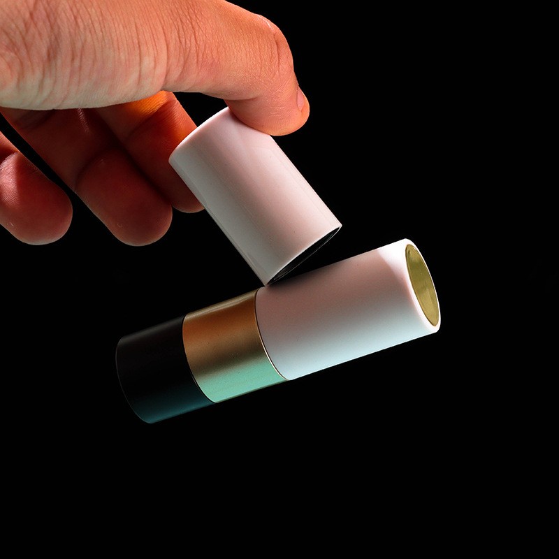 Three-color Tongmashi Magnetic Lipstick Tube Packaging - Image 4
