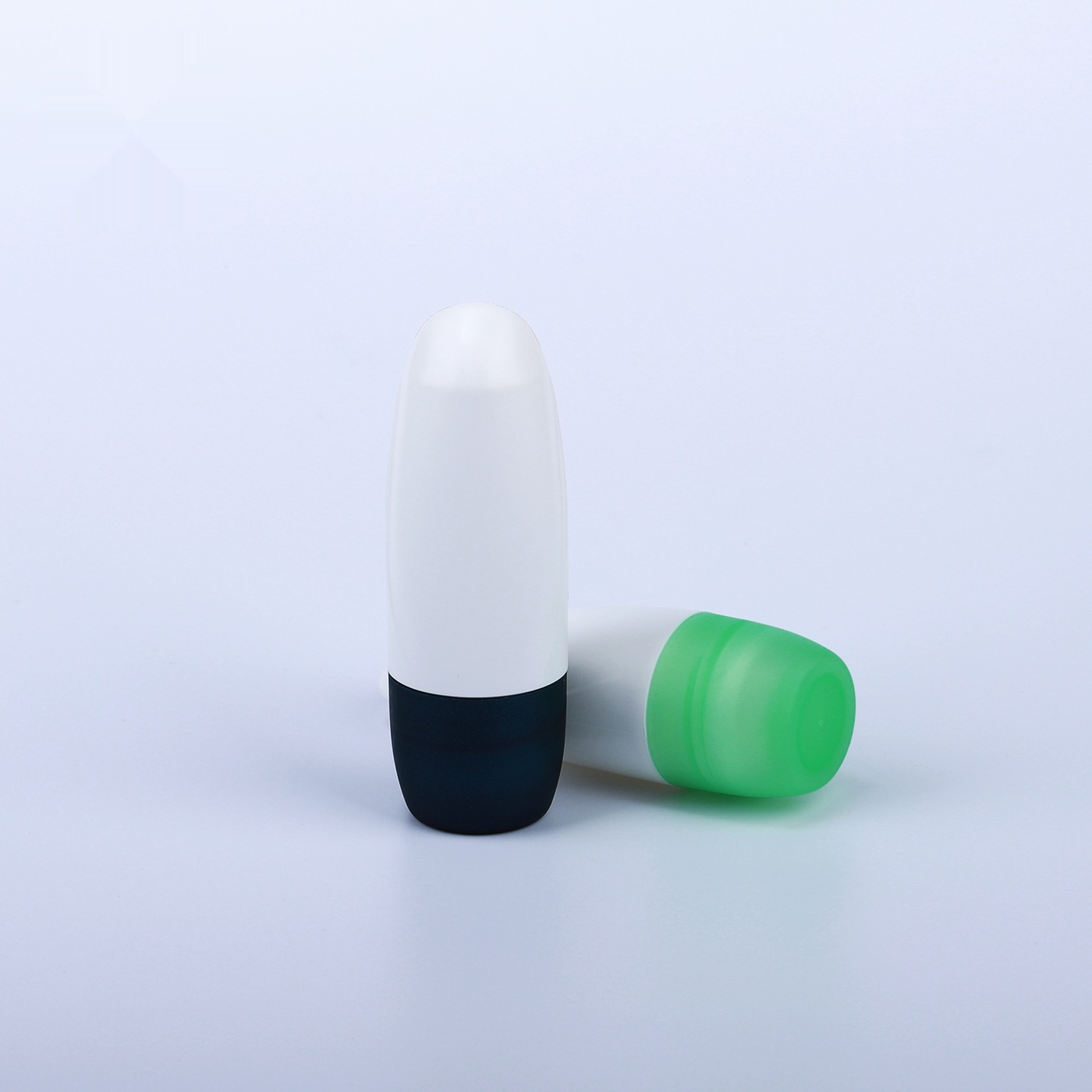 40ml Round Plastic Custom Roll Bottle - Image 4