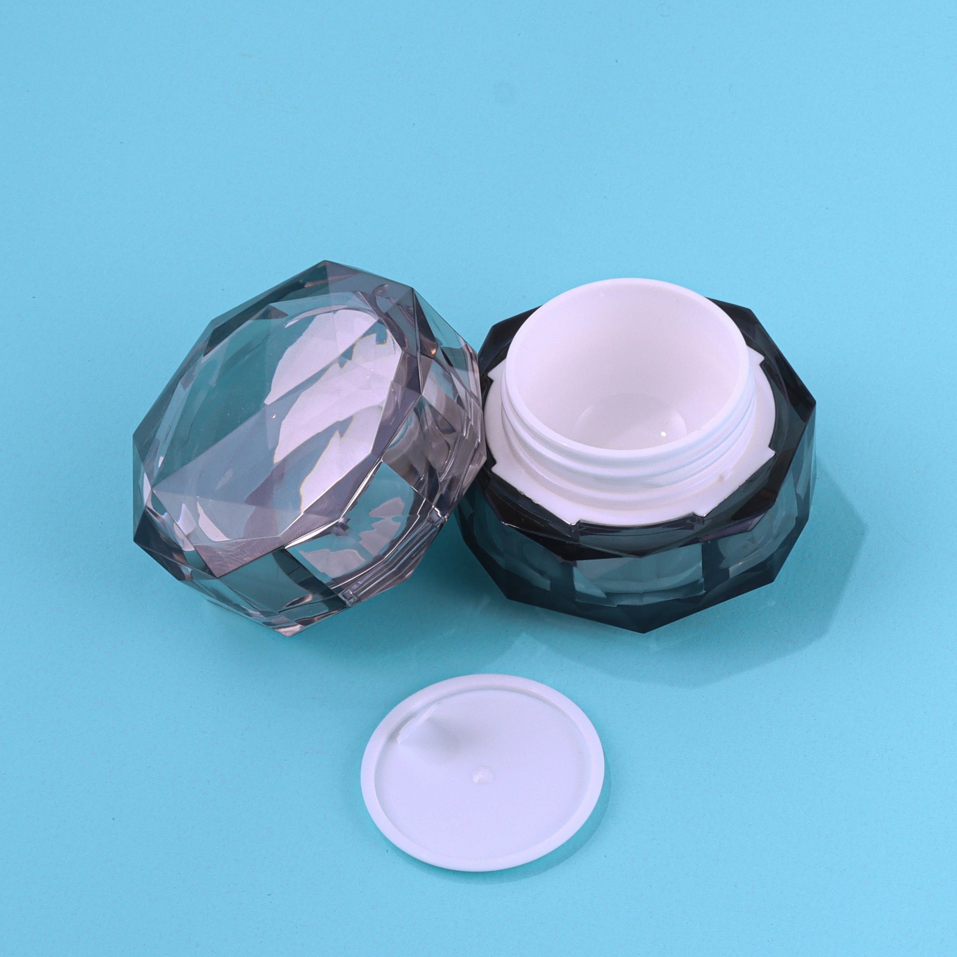 5g Polygonal Irregular Acrylic Crystal Cream Jar - Image 4