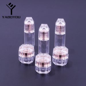 18ml/5g Skincare Bottle, Travel-sized Sample Size, Containing Toner, Lotion, And Serum.