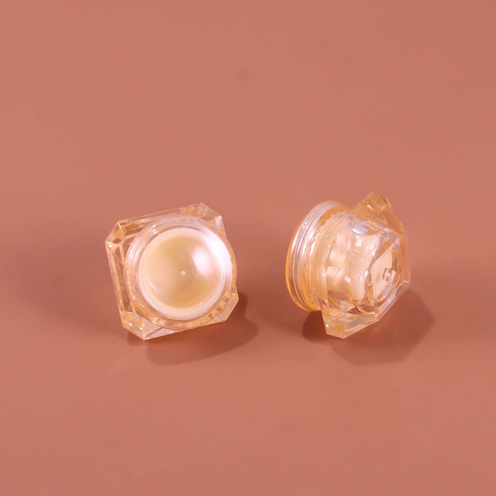 5g Irregularly Shaped Diamond Bottle - Image 2