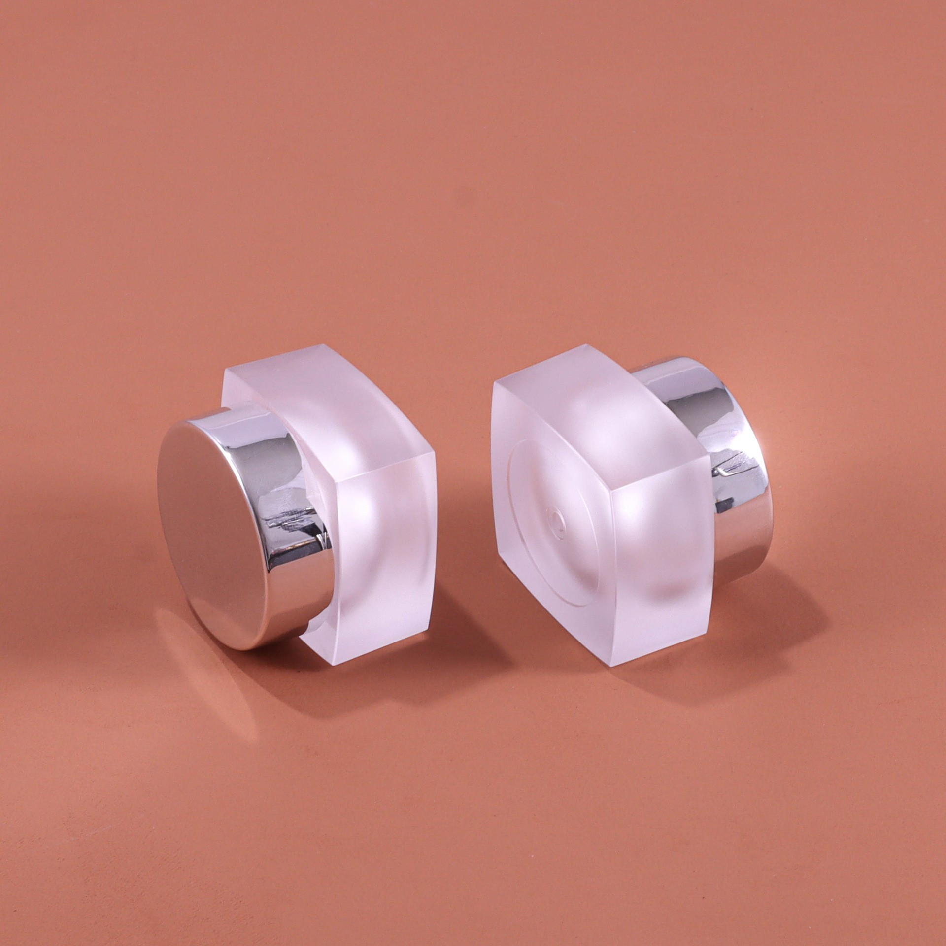 10g Crystal Frosted Square Cream Bottle - Image 2