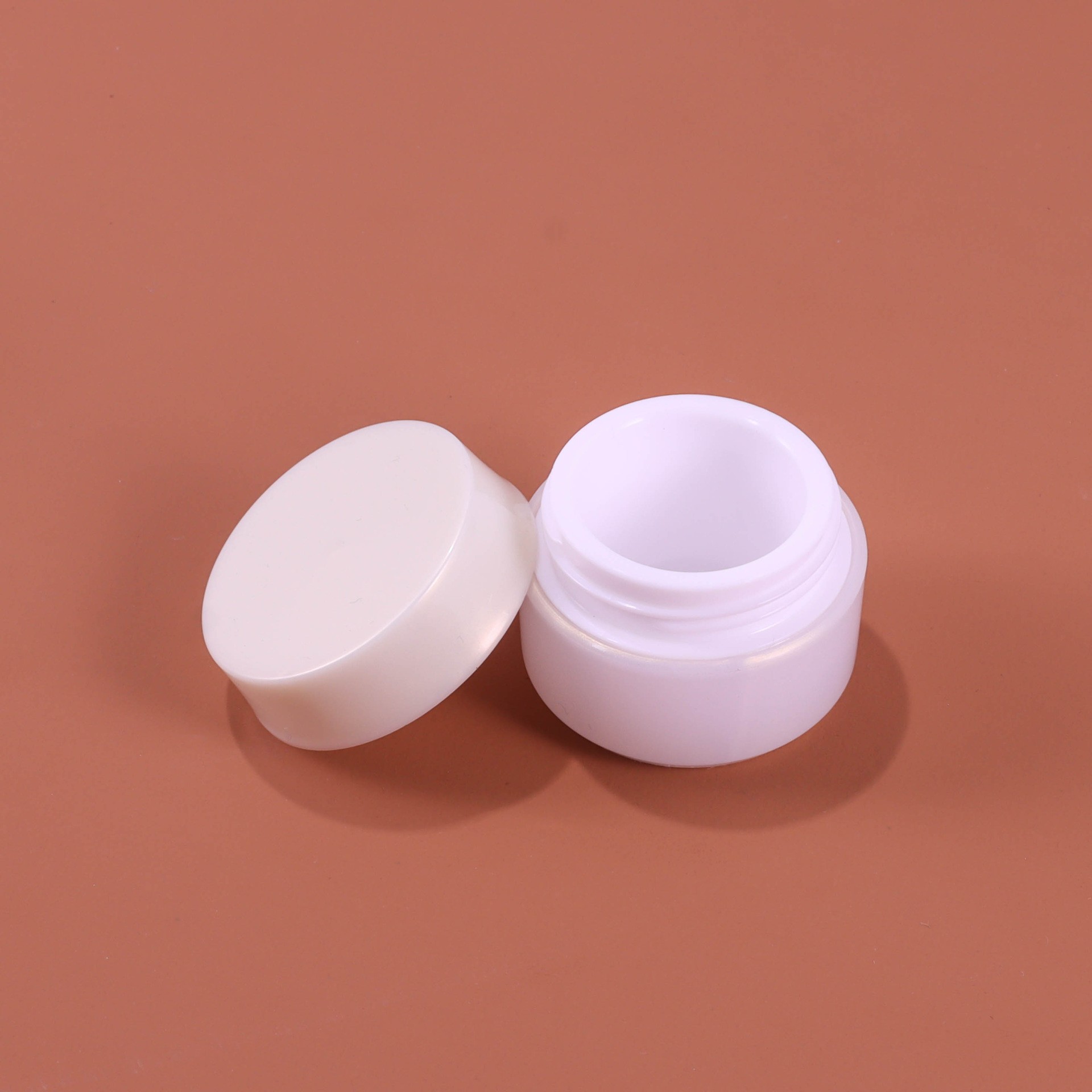 7g Face Cream Plastic Dispensing Bottle Round Cream Jar - Image 3