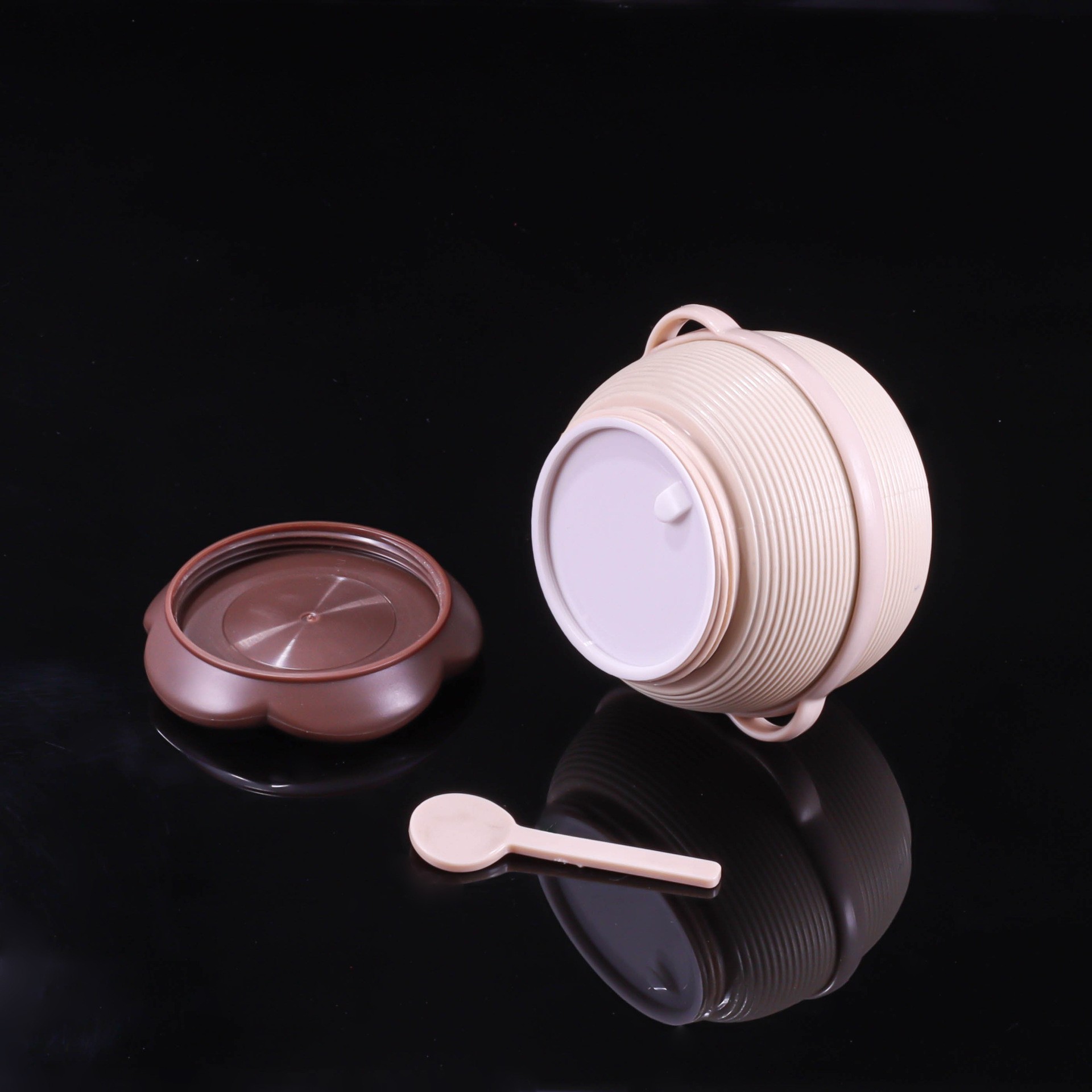 150ml Cartoon Round Face Cream Bottle - Image 4