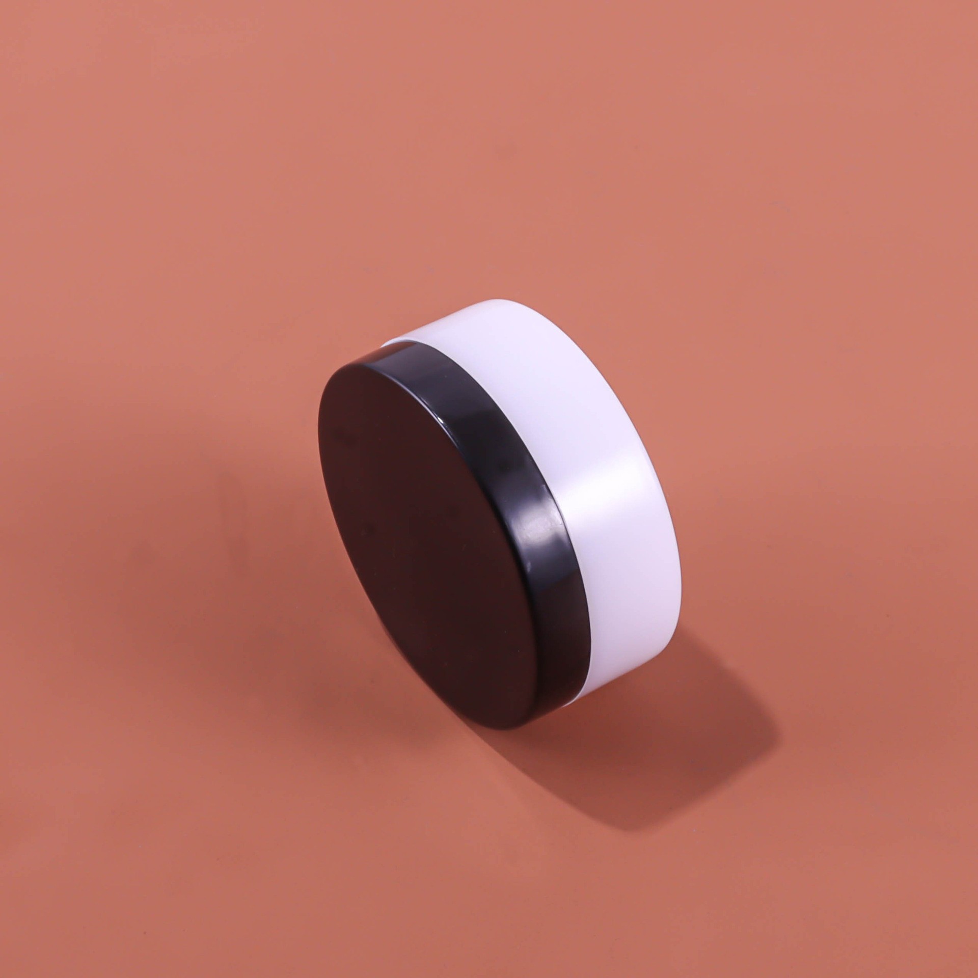 40g Flat Box Cream Bottle - Image 2