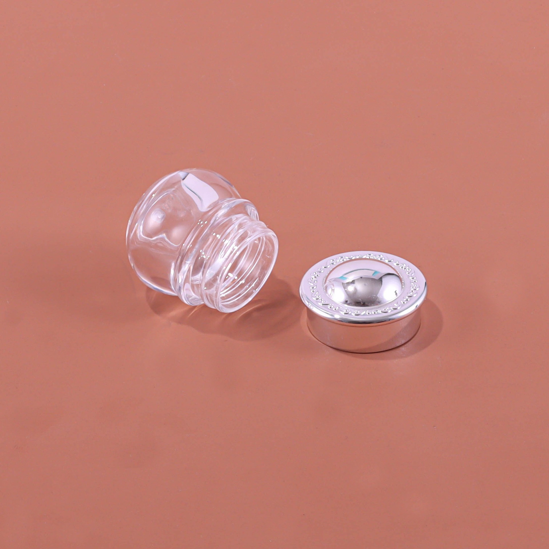 7g Sample-sized Cream Bottle - Image 3