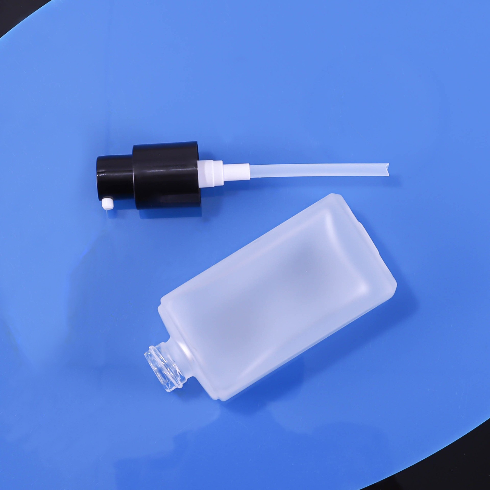 30ml Foundation Bottle, Square Frosted Serum Dispenser - Image 4