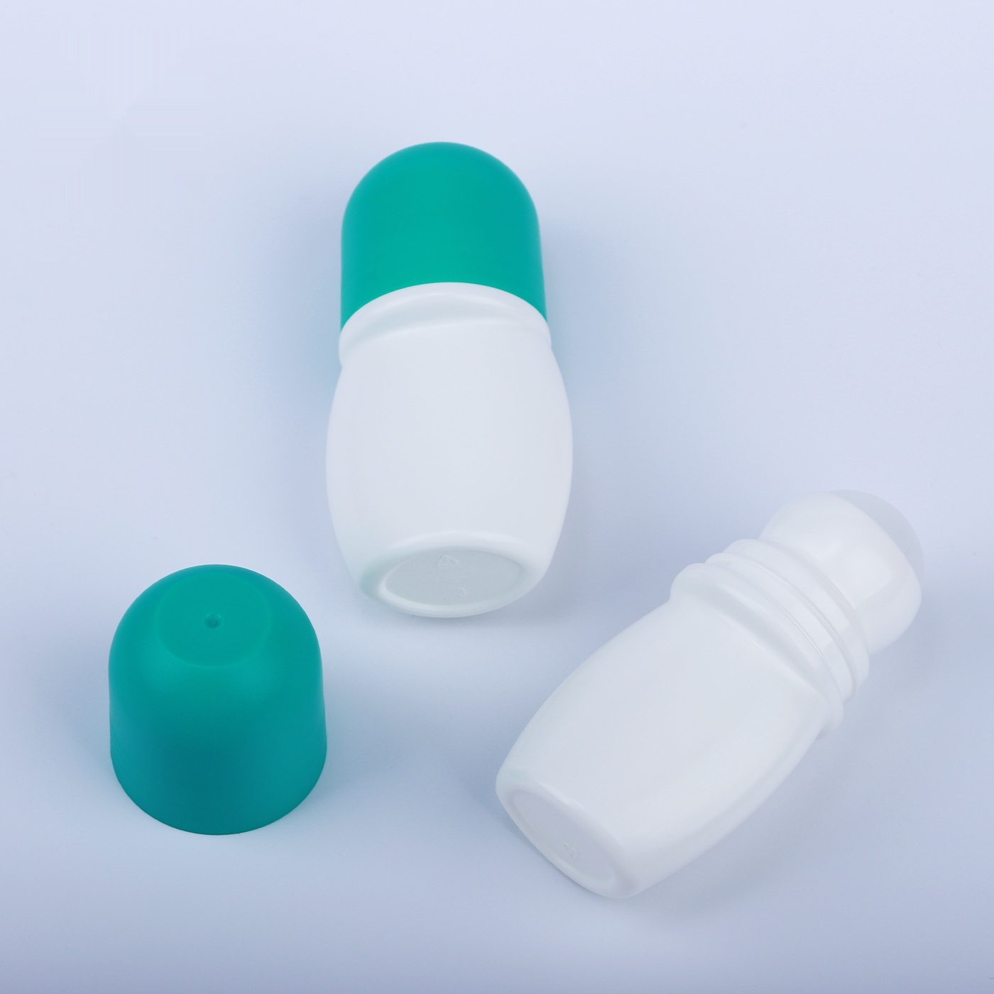 50ml Empty Plastic Perfume Roll Bottles Screw Cap - Image 4