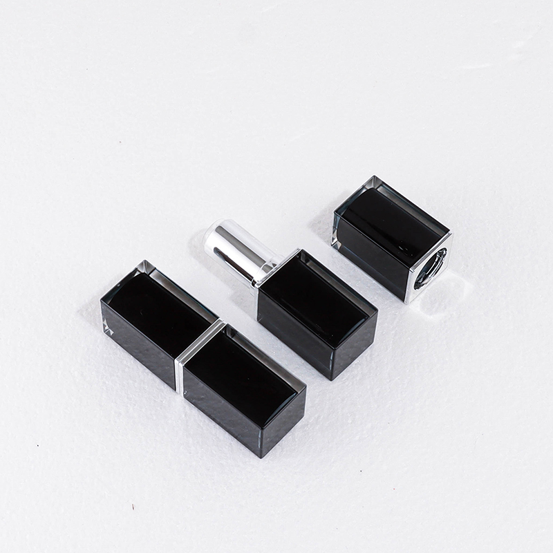 3.5g Square Inner Spray Lipstick Tube - Image 2
