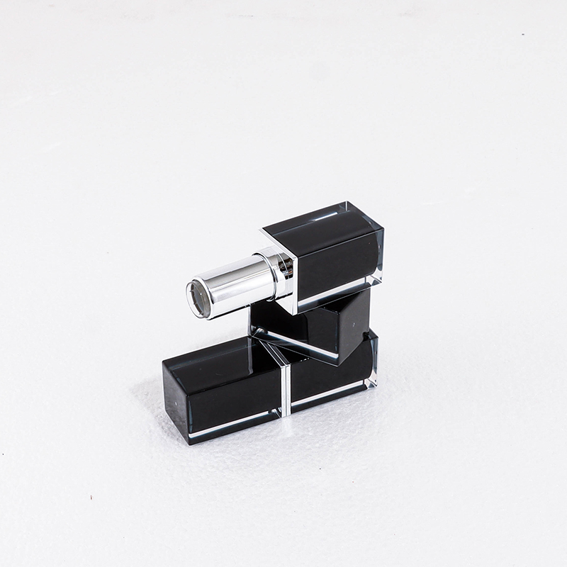 3.5g Square Inner Spray Lipstick Tube - Image 4