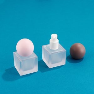 30g Square-shaped Bottle With Round Cap For Foundation
