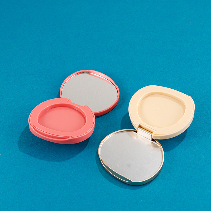 Irregular Single-color Powder Compact - Image 3