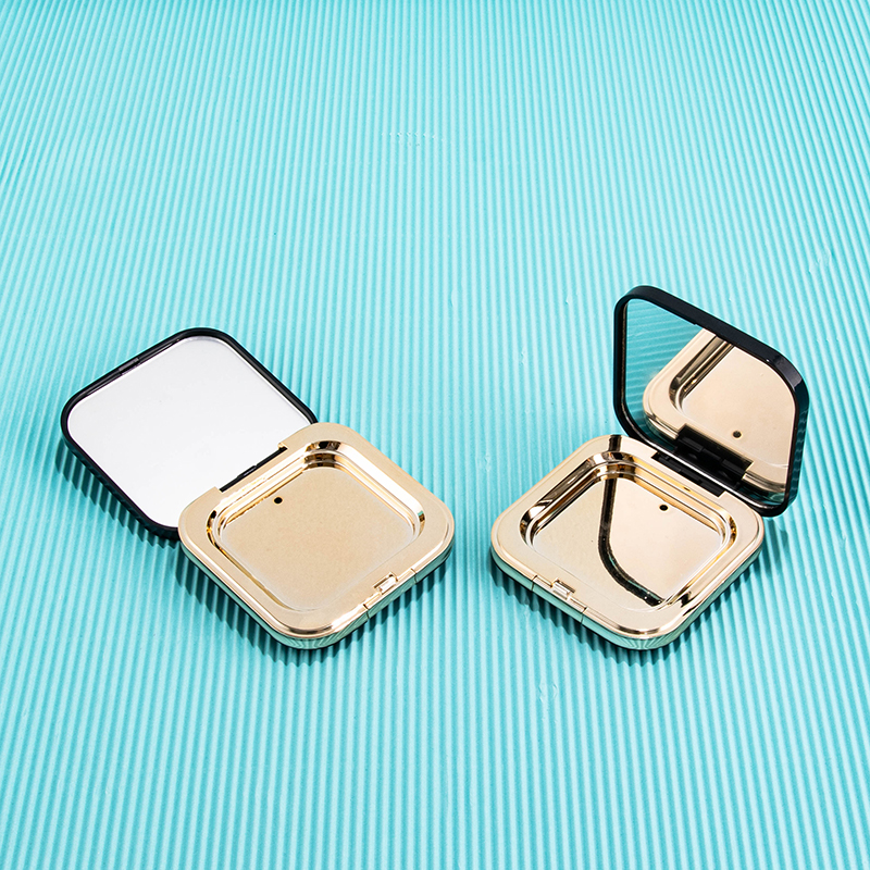 3.8g Square Button-shaped Powder Compact - Image 4