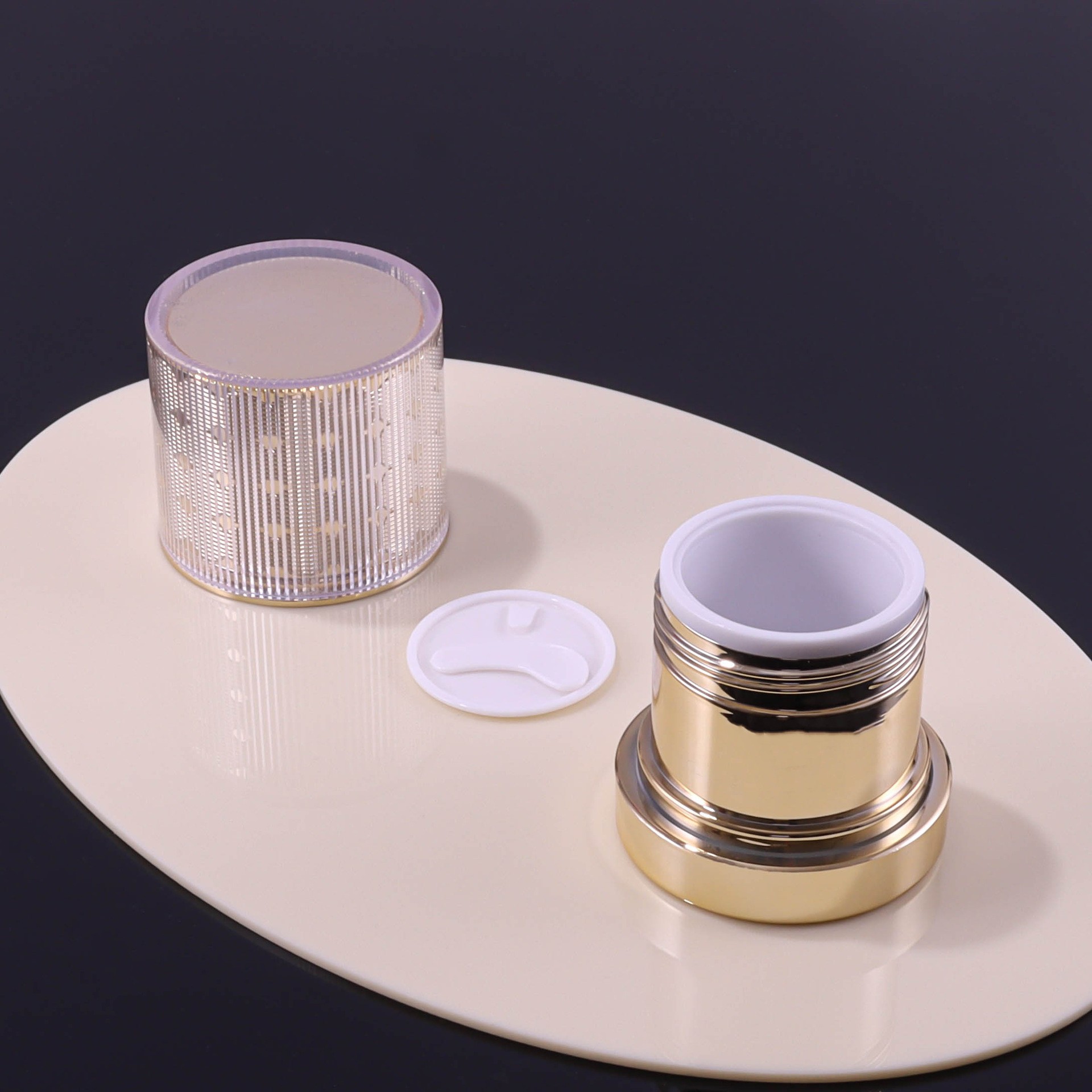 50g High-grade Acrylic Starry Sky Diamond Cream Bottle - Image 4