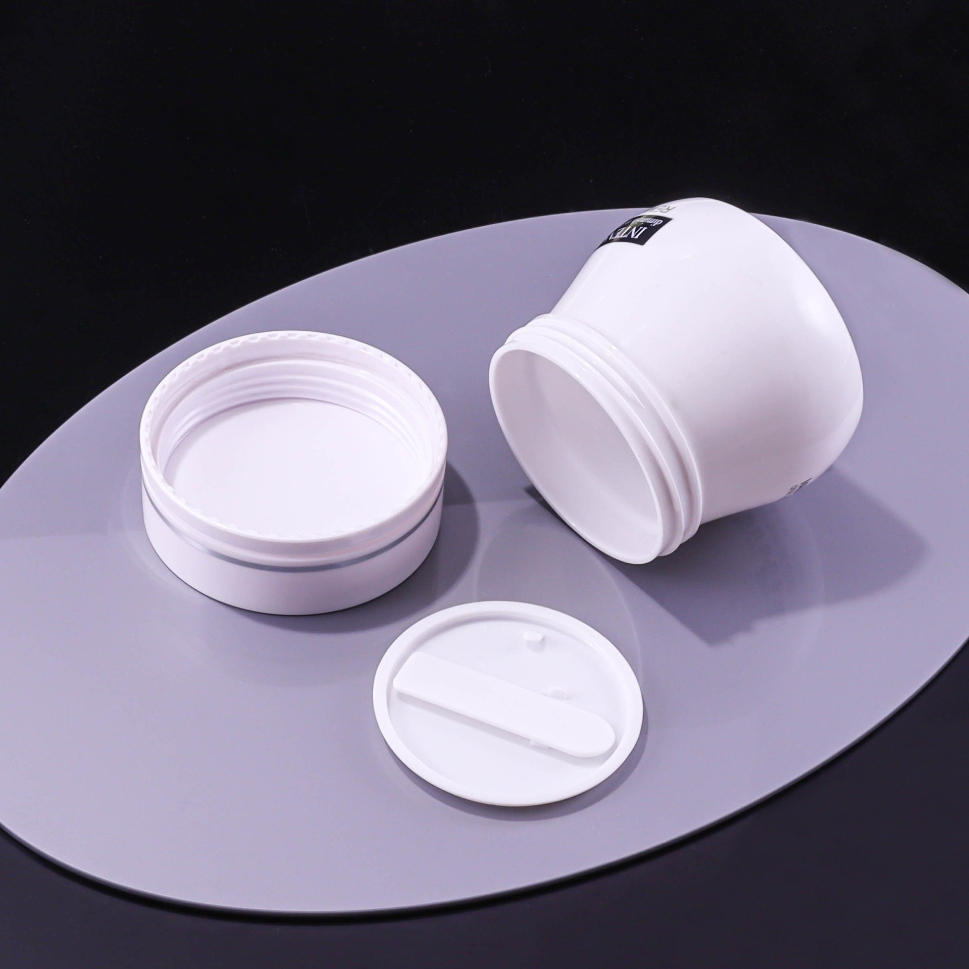 150g PET Large Capacity Cream Bottle With Spoon - Image 3