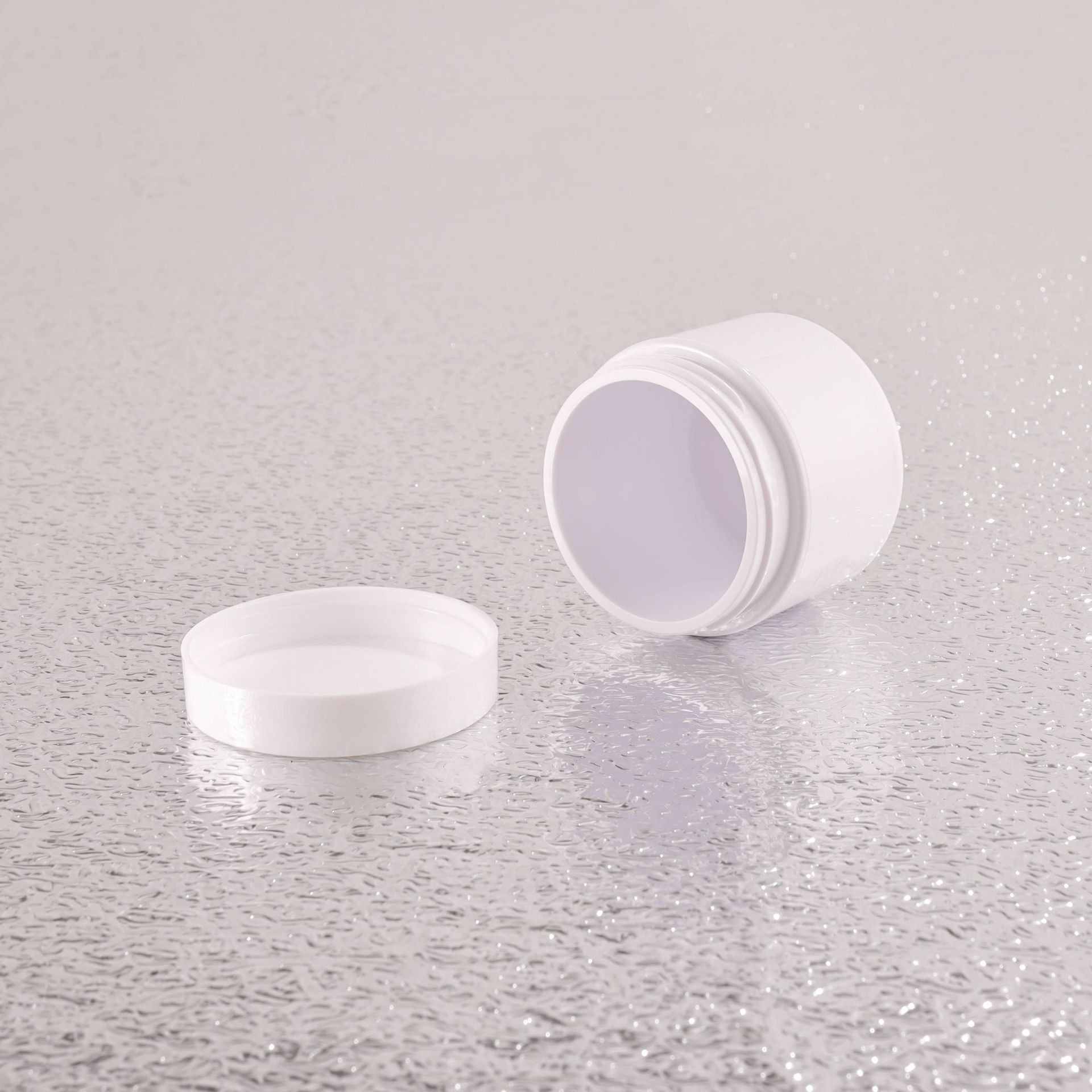 15g Plastic Cream Bottle - Image 3