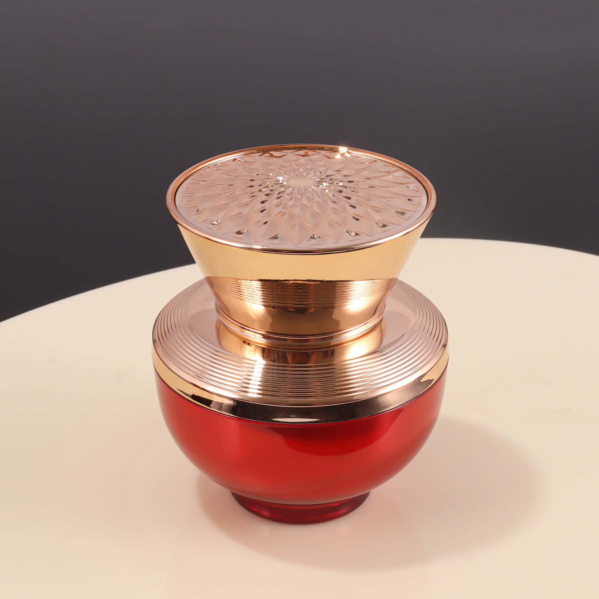 30g Acrylic Luxury Cream Bottle - Image 4