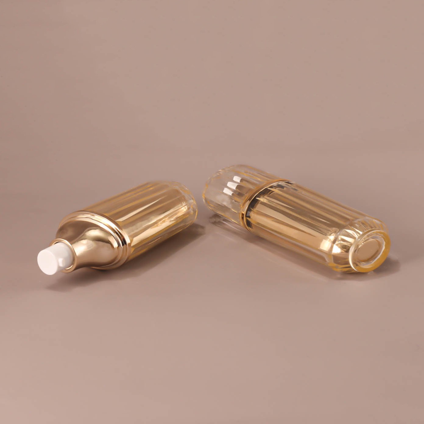 50g Foundation Dispenser Bottle - Image 3