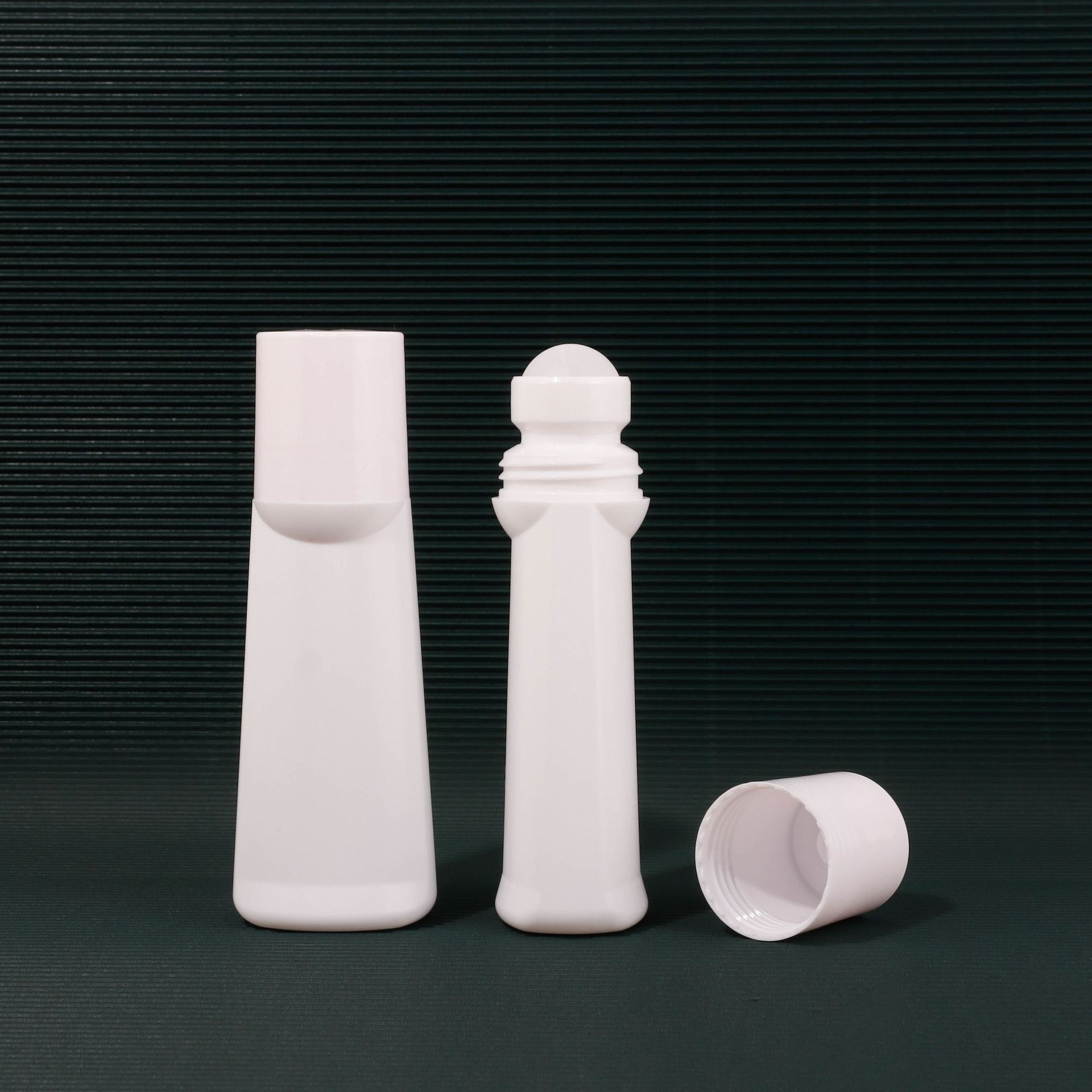 100g PE Plastic Roll-on Deodorant Bottle - Image 2