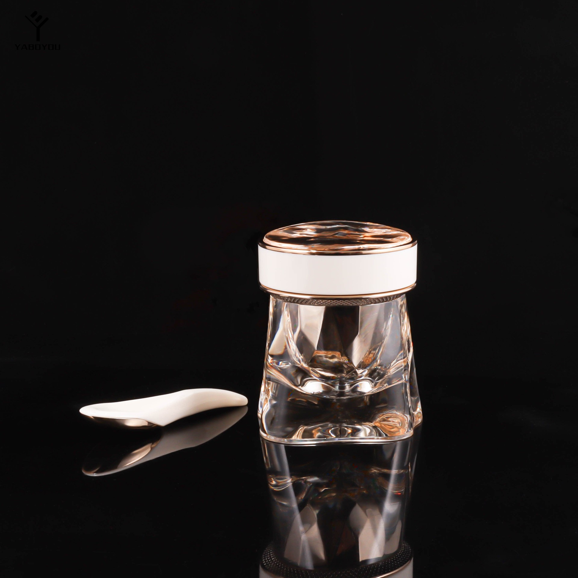 30g Acrylic Diamond Plastic Bottle