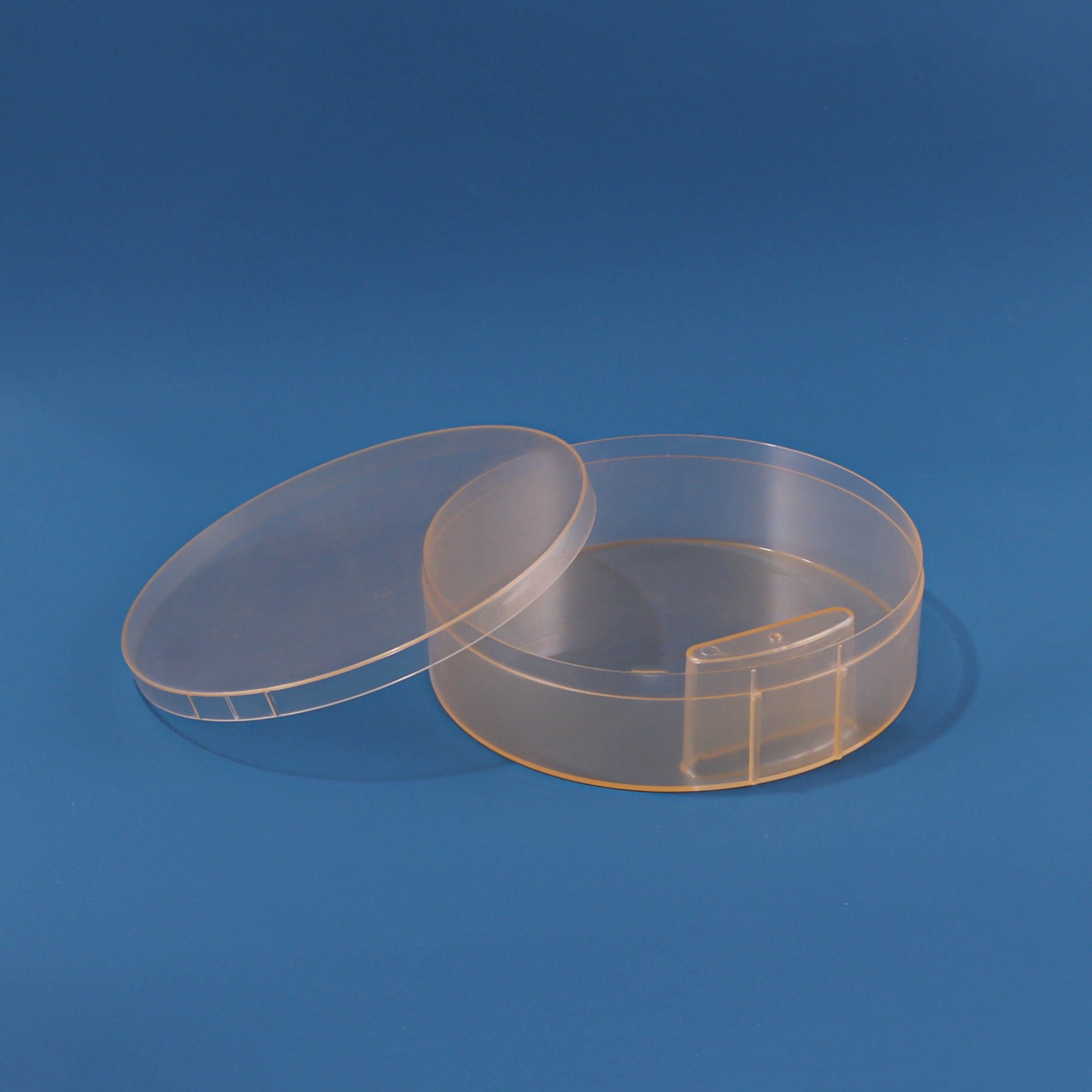 Factory Direct Sales Of Large-capacity 7-piece Mask Box - Image 2