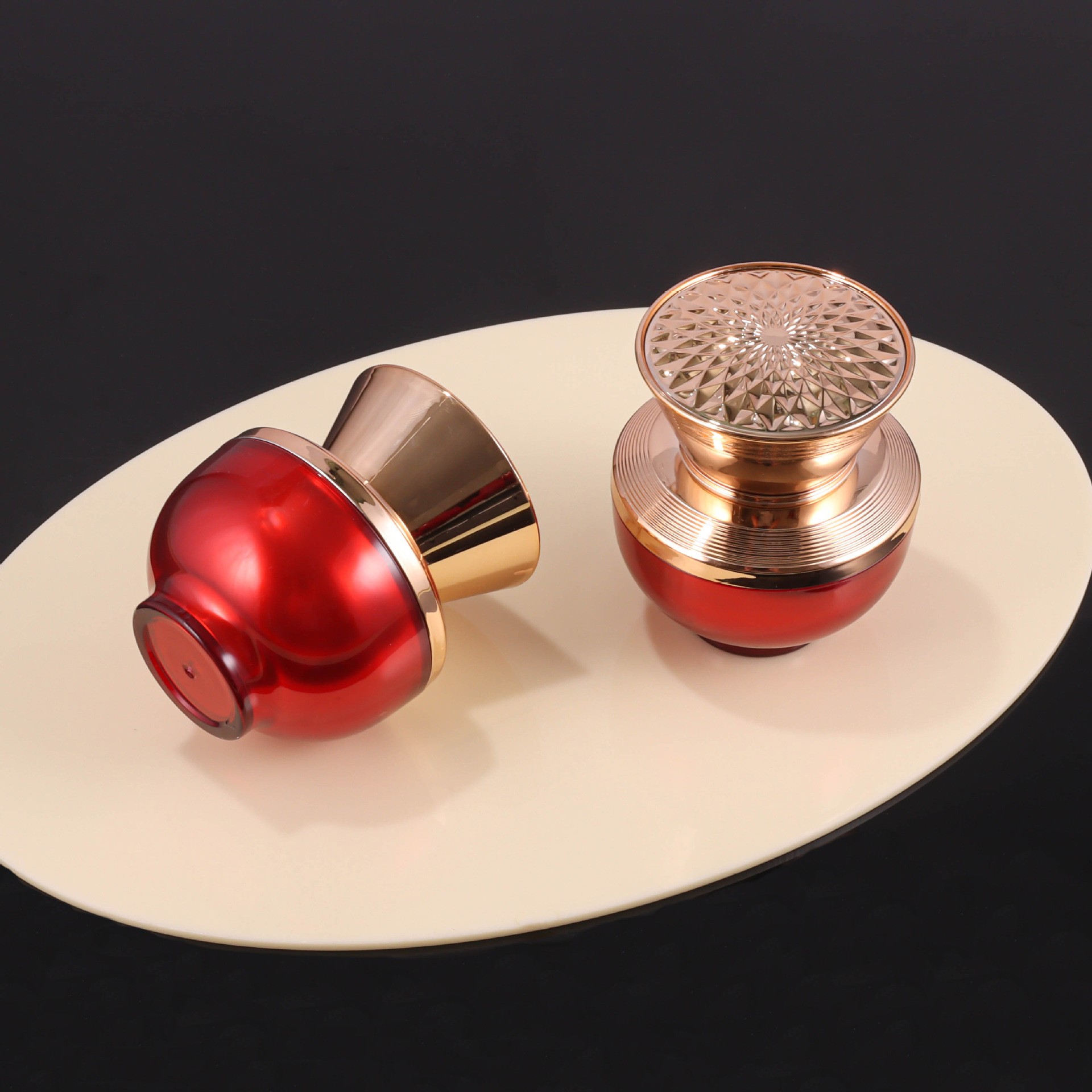 30g Acrylic Luxury Cream Bottle - Image 2