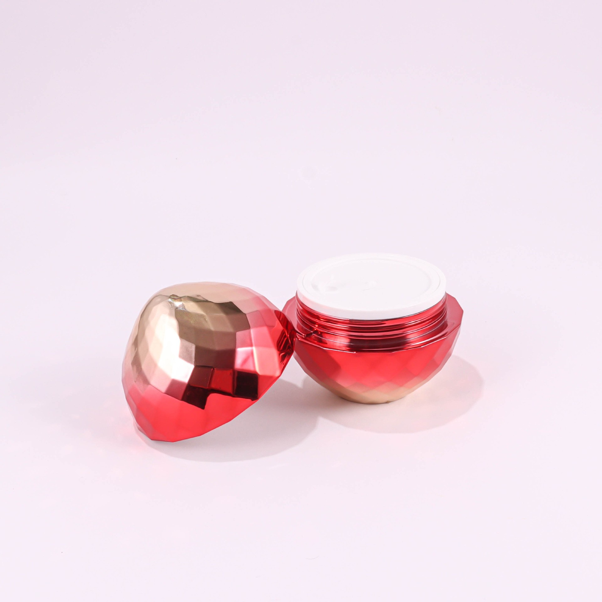 30g Luxury Cream Bottle - Image 3