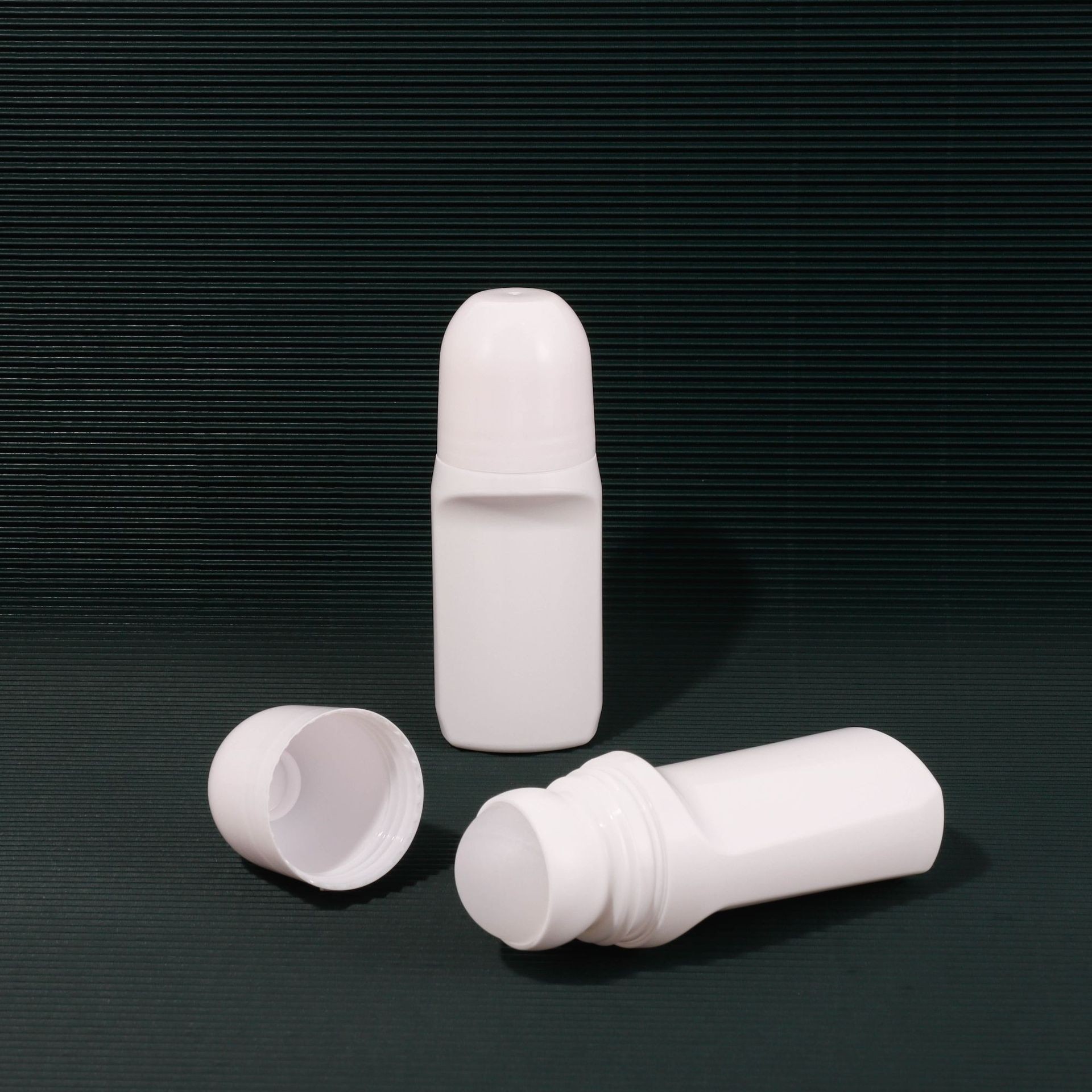120ml PE Plastic Roll-on Deodorant Bottle - Image 4