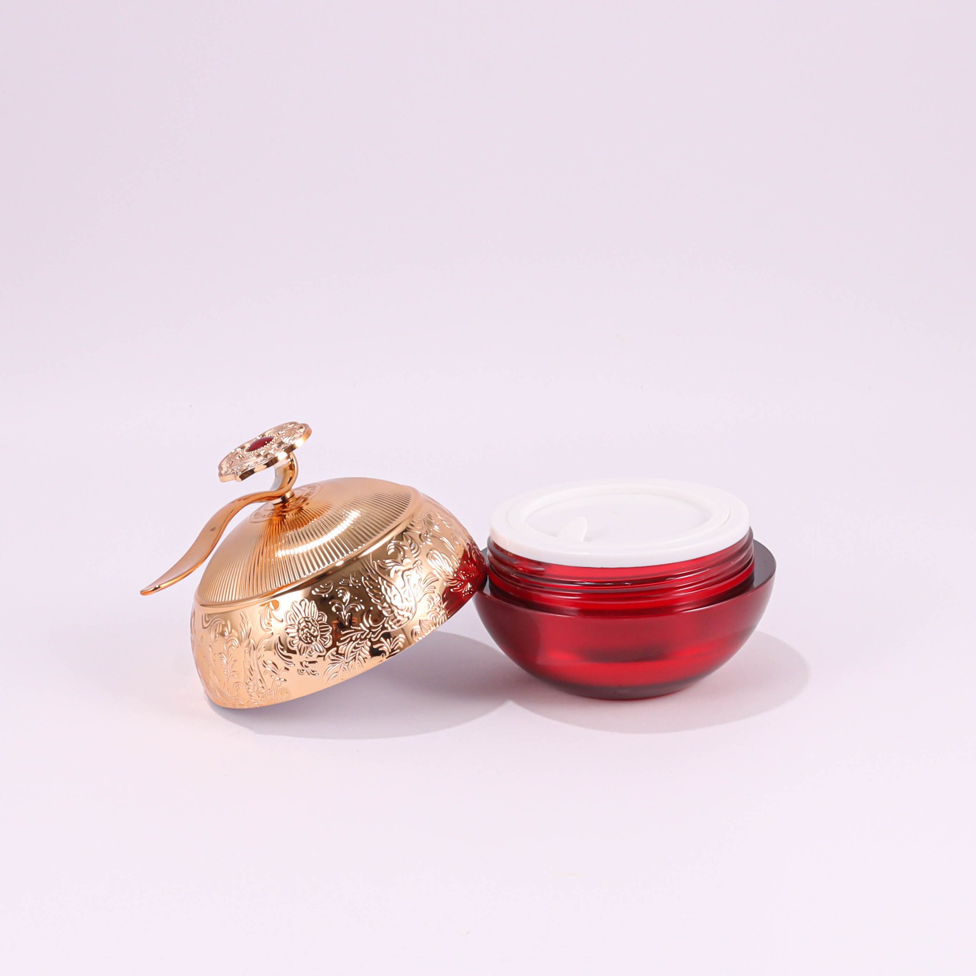 30g Luxury Cream Bottle - Image 4