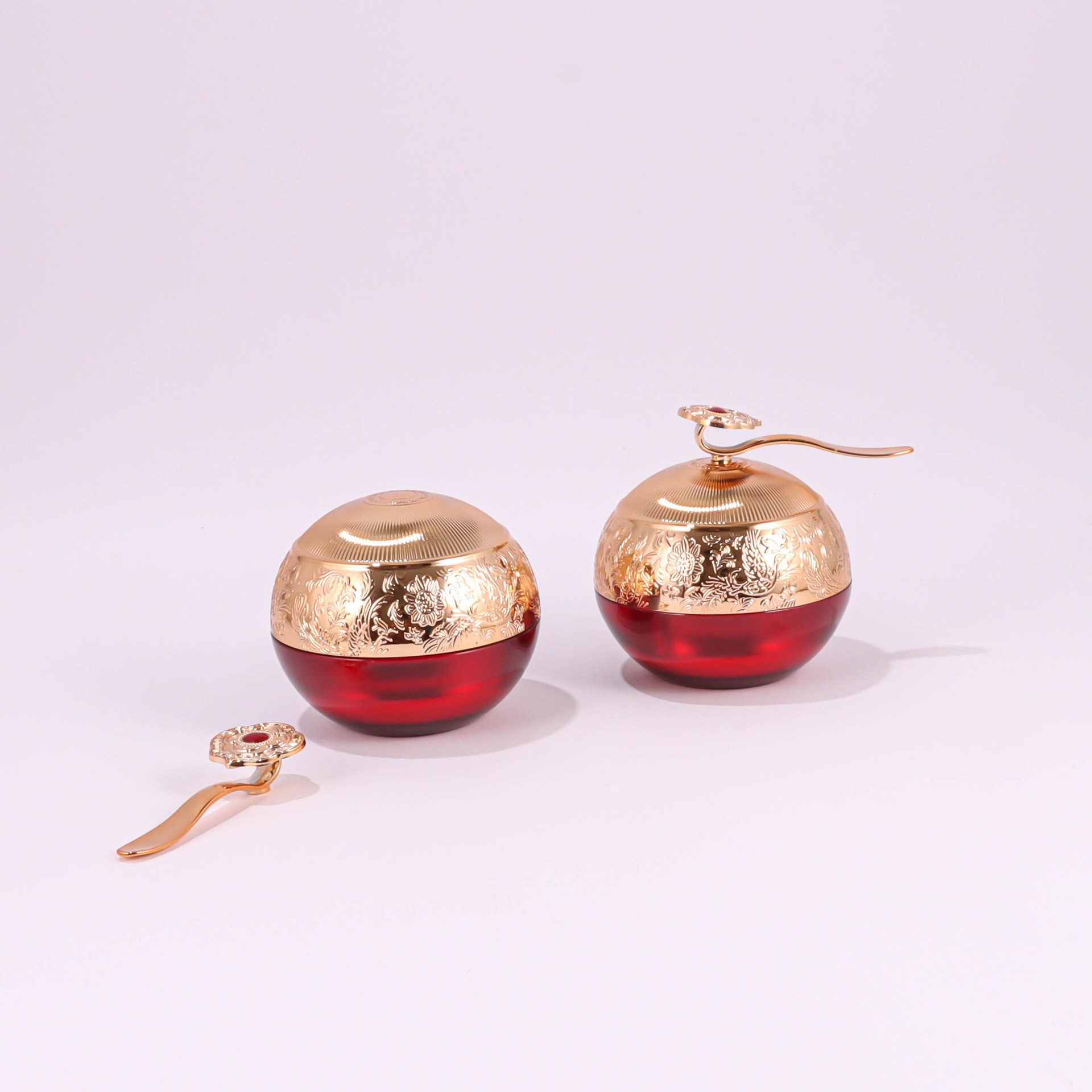 30g Luxury Cream Bottle - Image 3