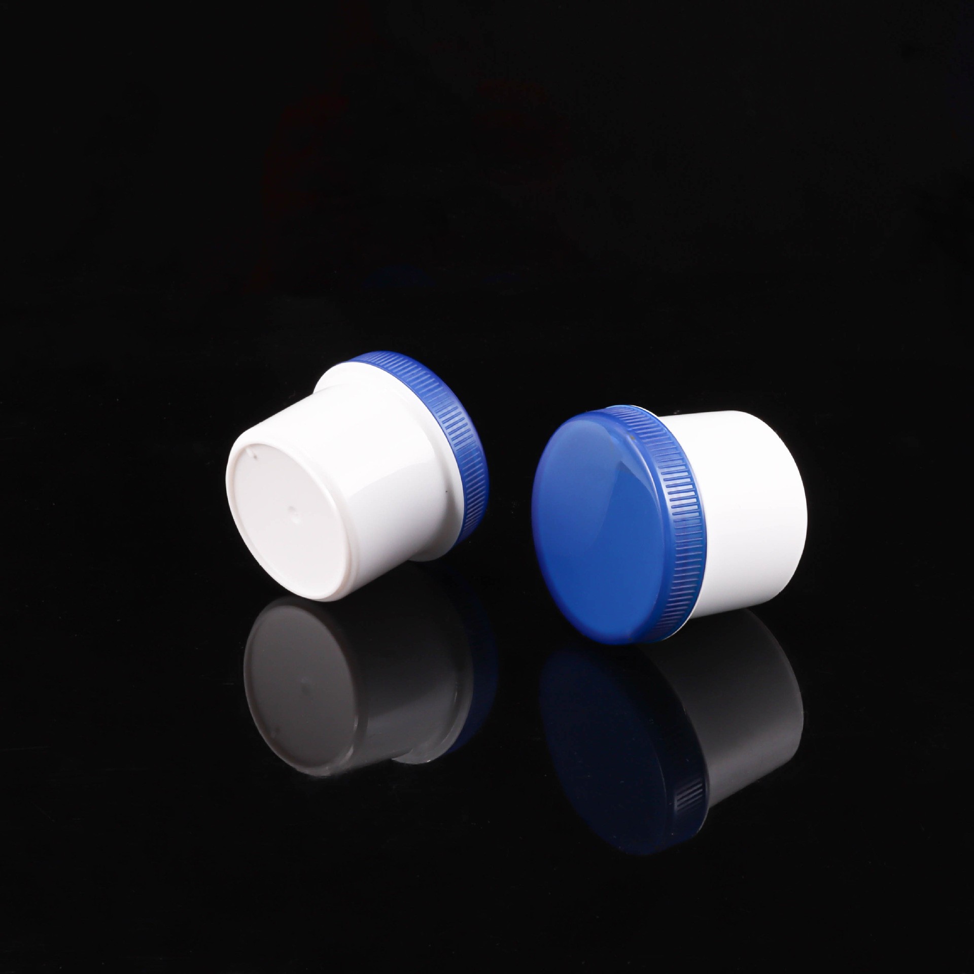 50ml/100ml PP Plastic Screw Cap Wide Mouth Face Mask - Image 4