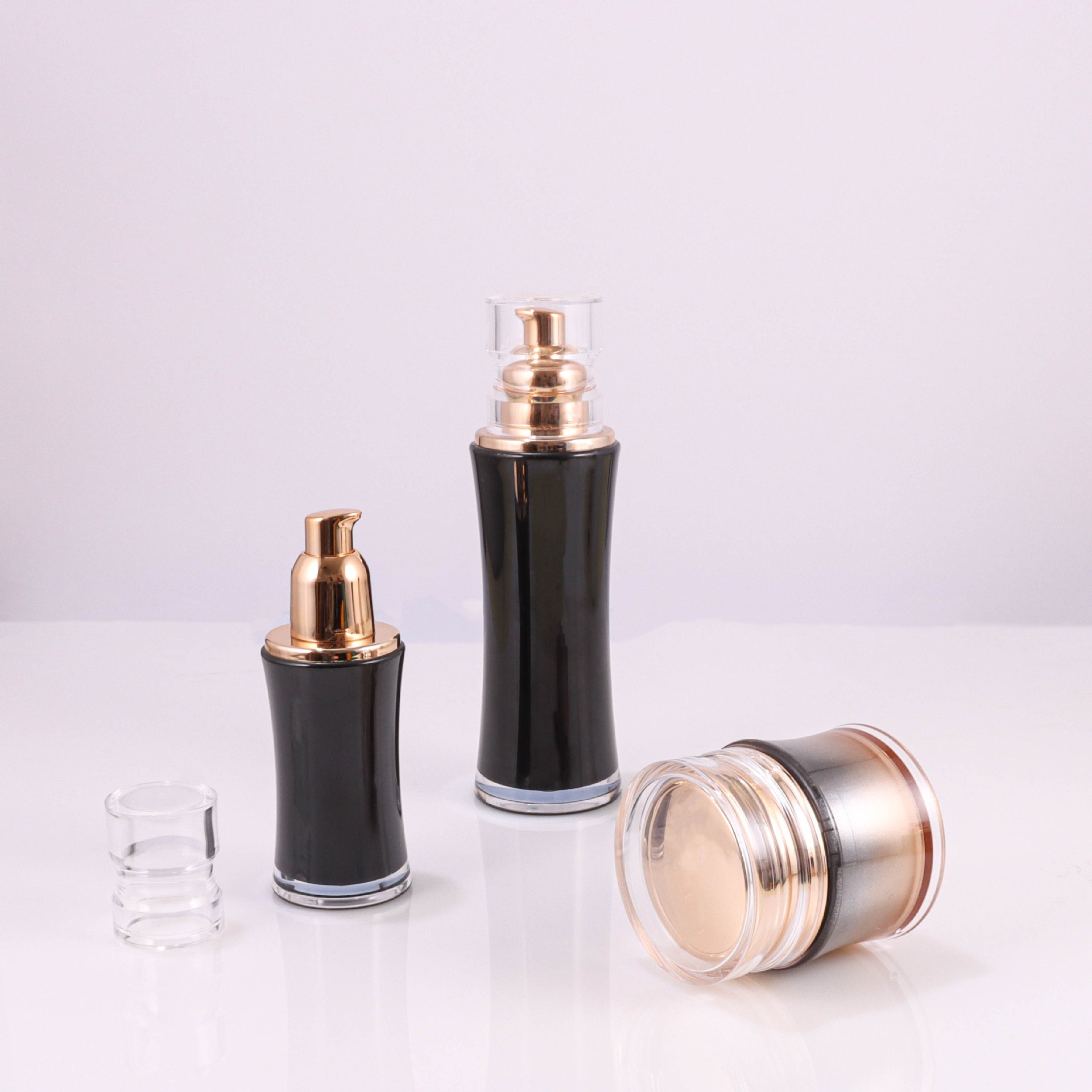Factory Direct Sales Of Acrylic Bottle Sets - Image 3