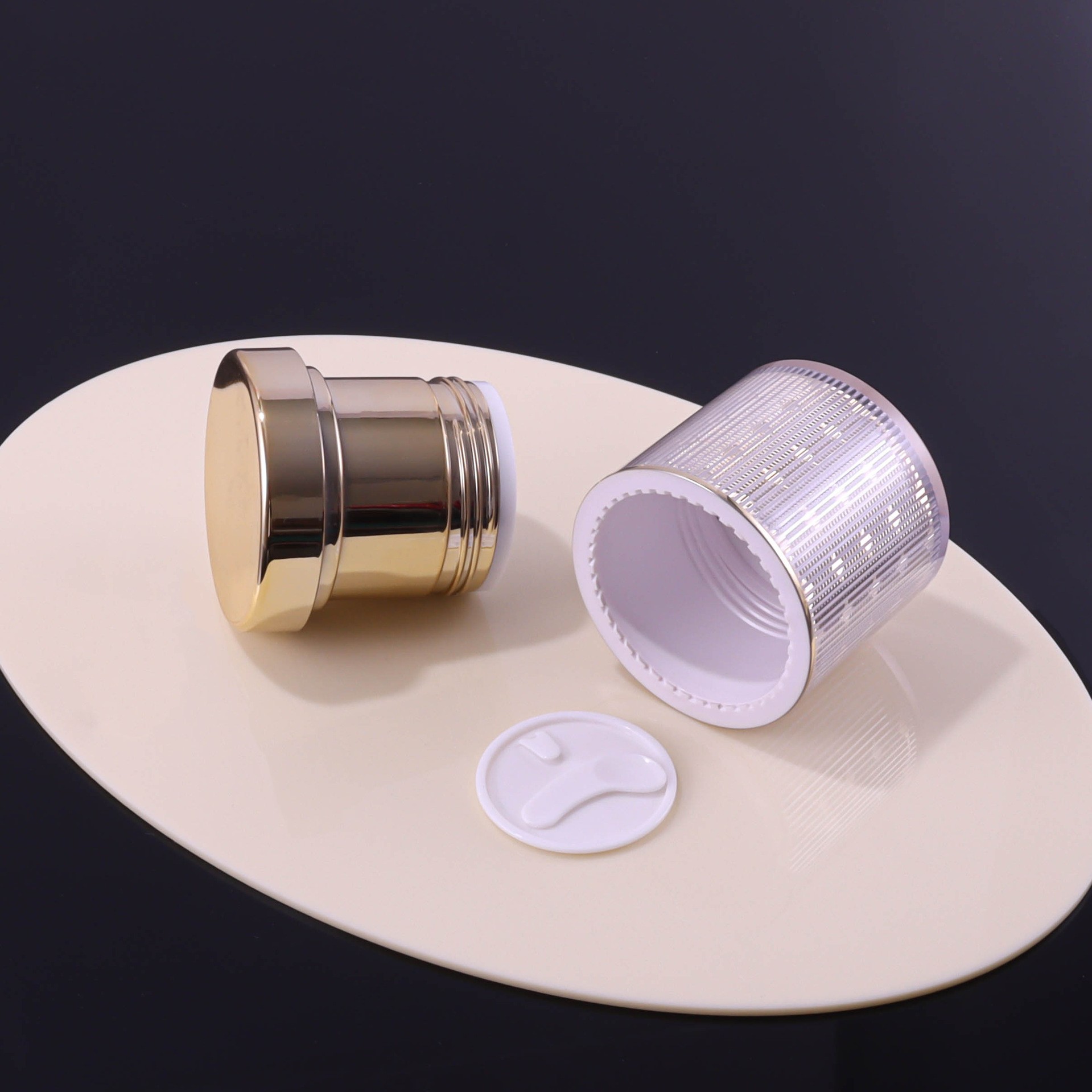 50g High-grade Acrylic Starry Sky Diamond Cream Bottle - Image 3