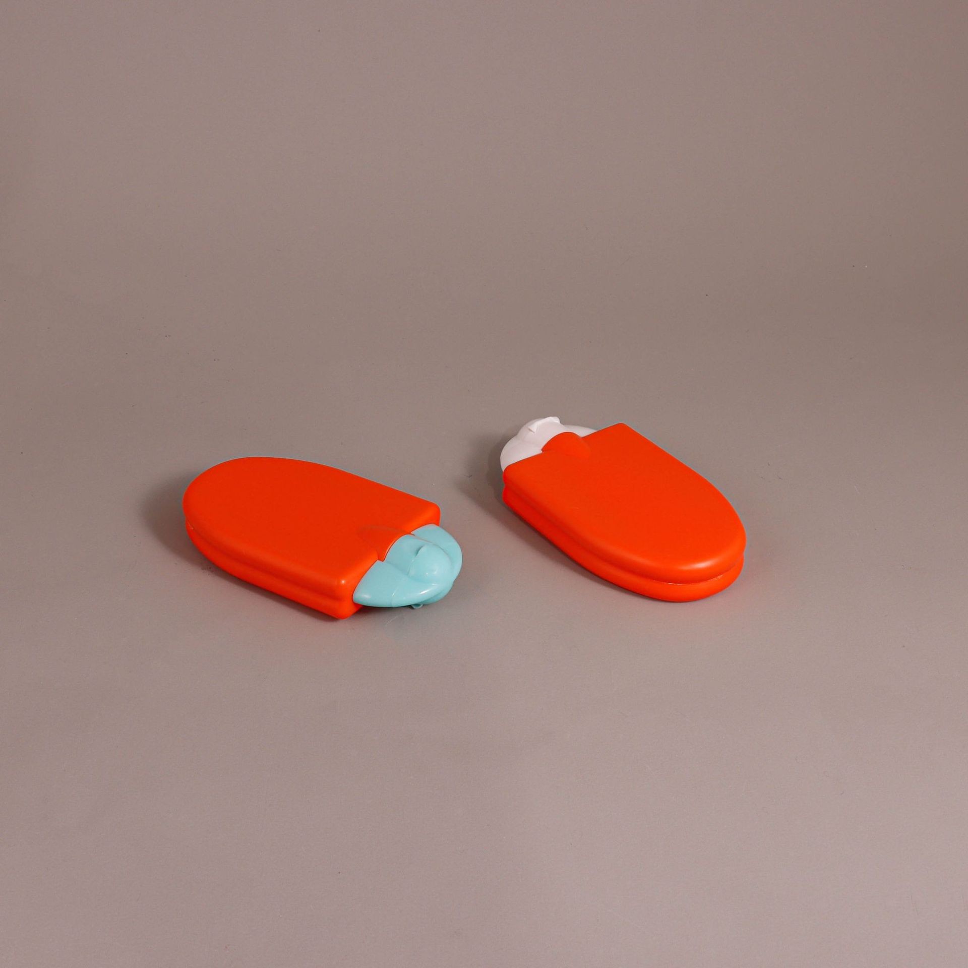 35ml PE Flip-top Hand Cream Bottle - Image 3