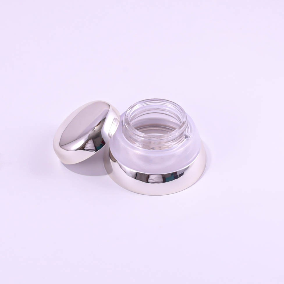 50g Glass Trapezoidal Cream Bottle - Image 4