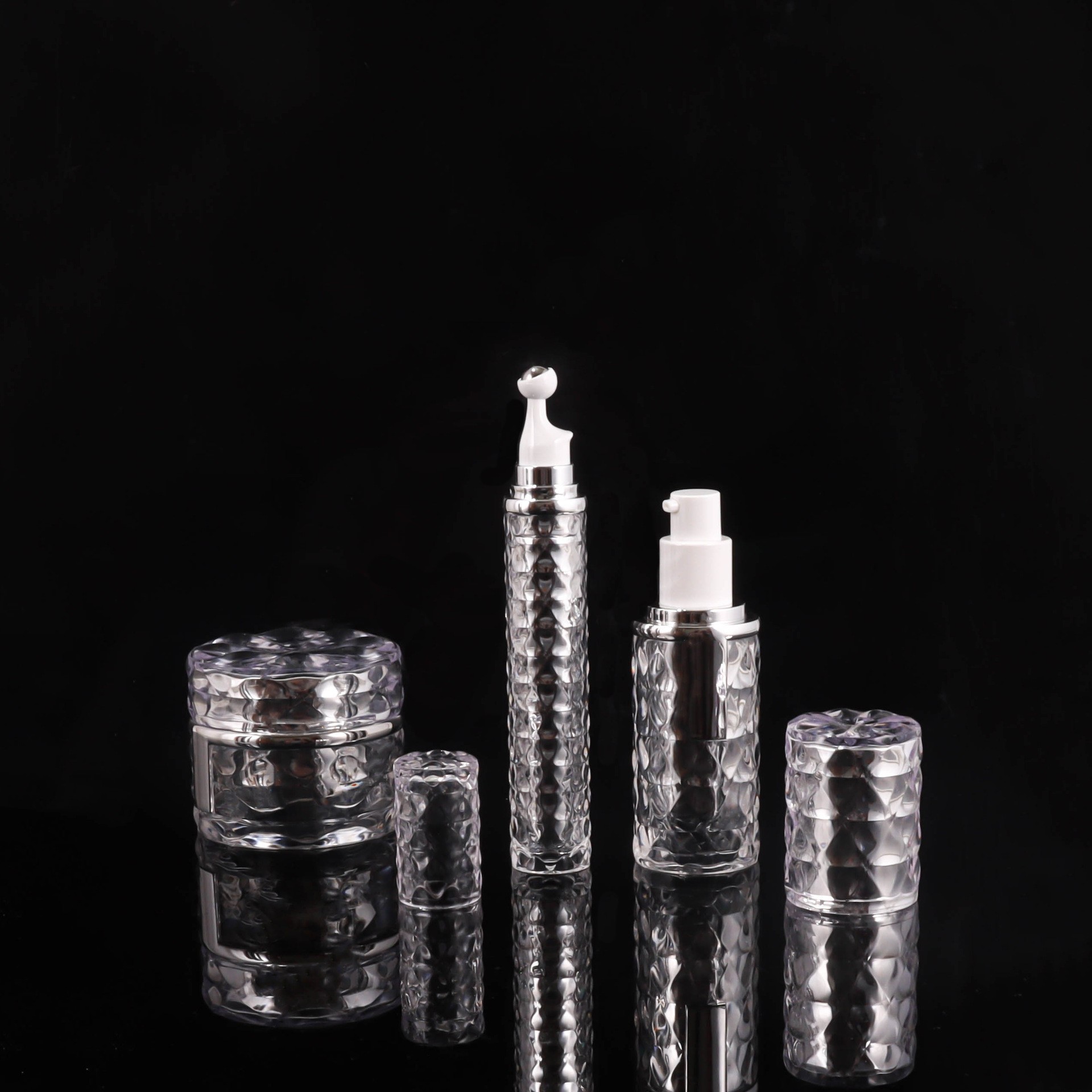 Factory Direct Sales Of Diamond-encrusted Essence Bottles - Image 3