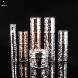 Factory Direct Sales Of Diamond-encrusted Essence Bottles