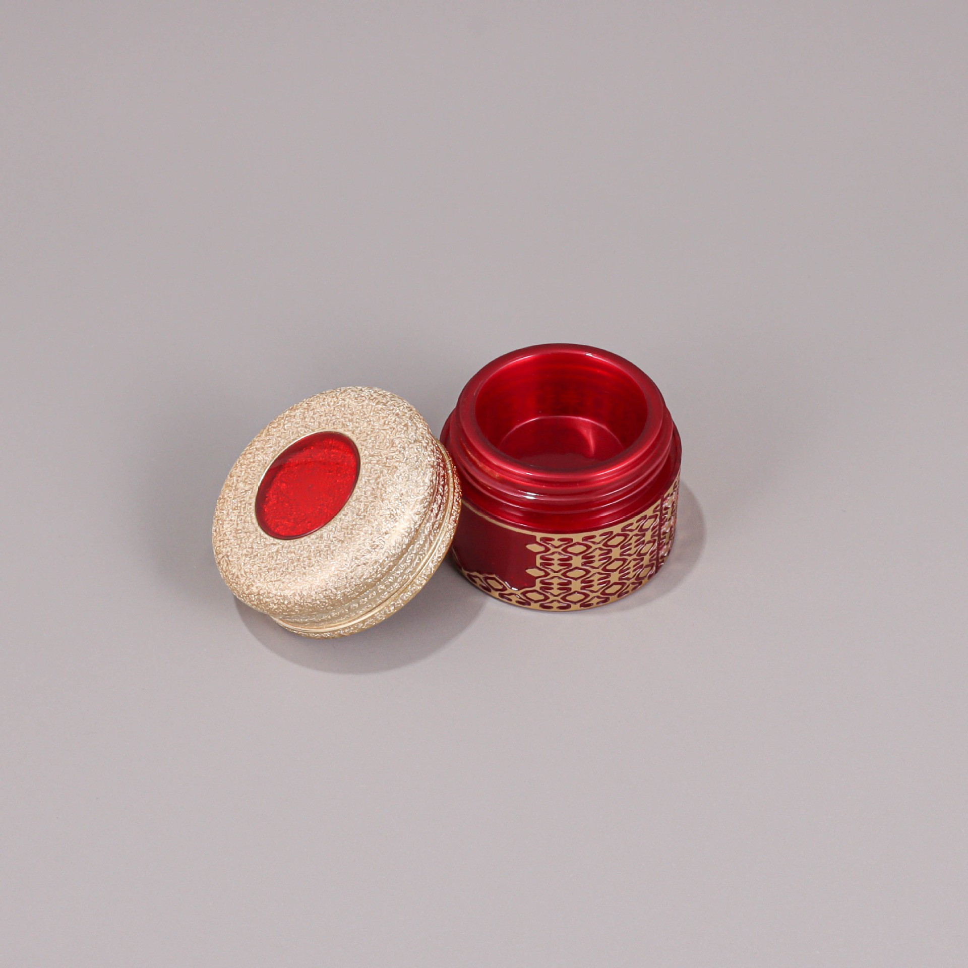 10g Sample Cream Bottle - Image 4
