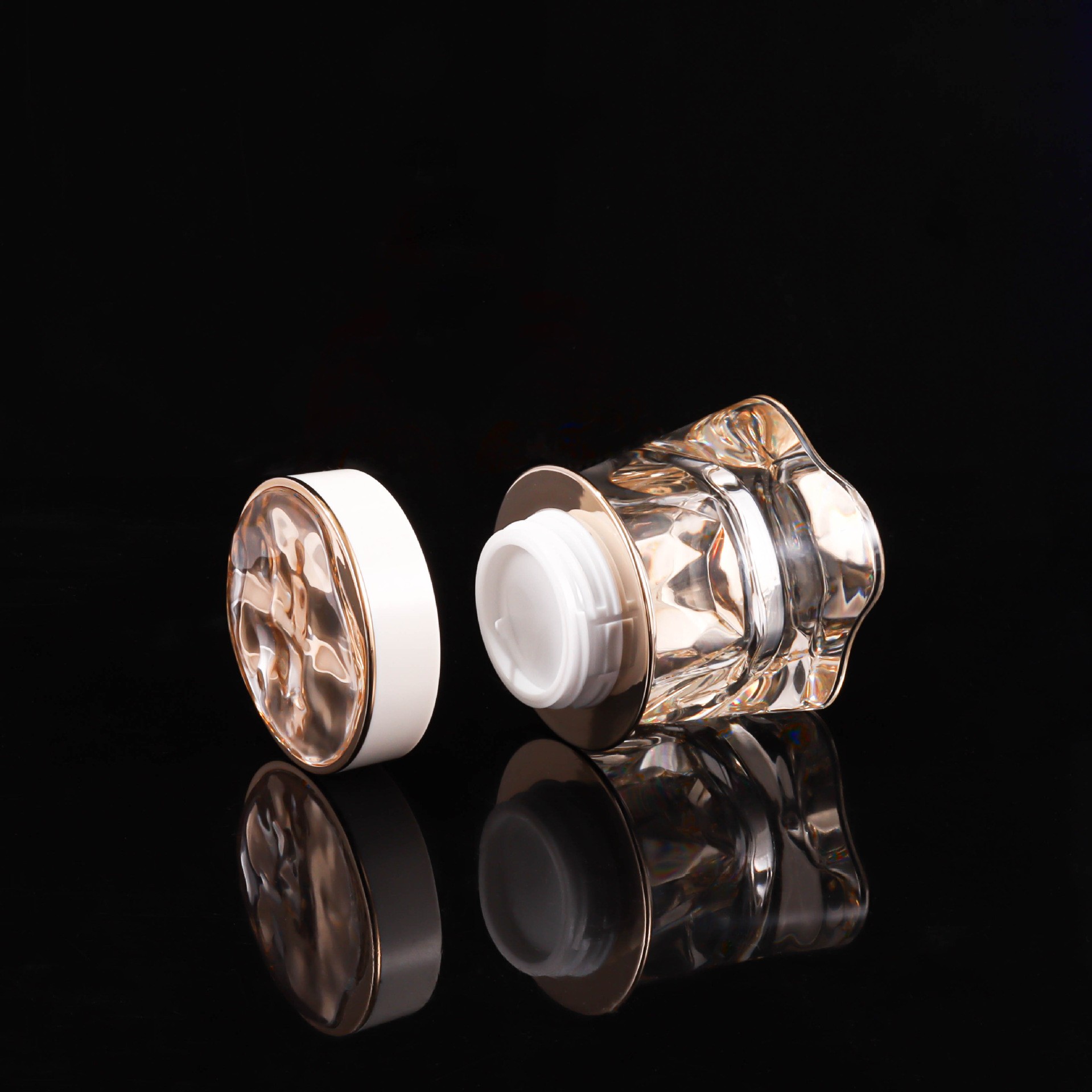 30g Acrylic Diamond Plastic Bottle - Image 4