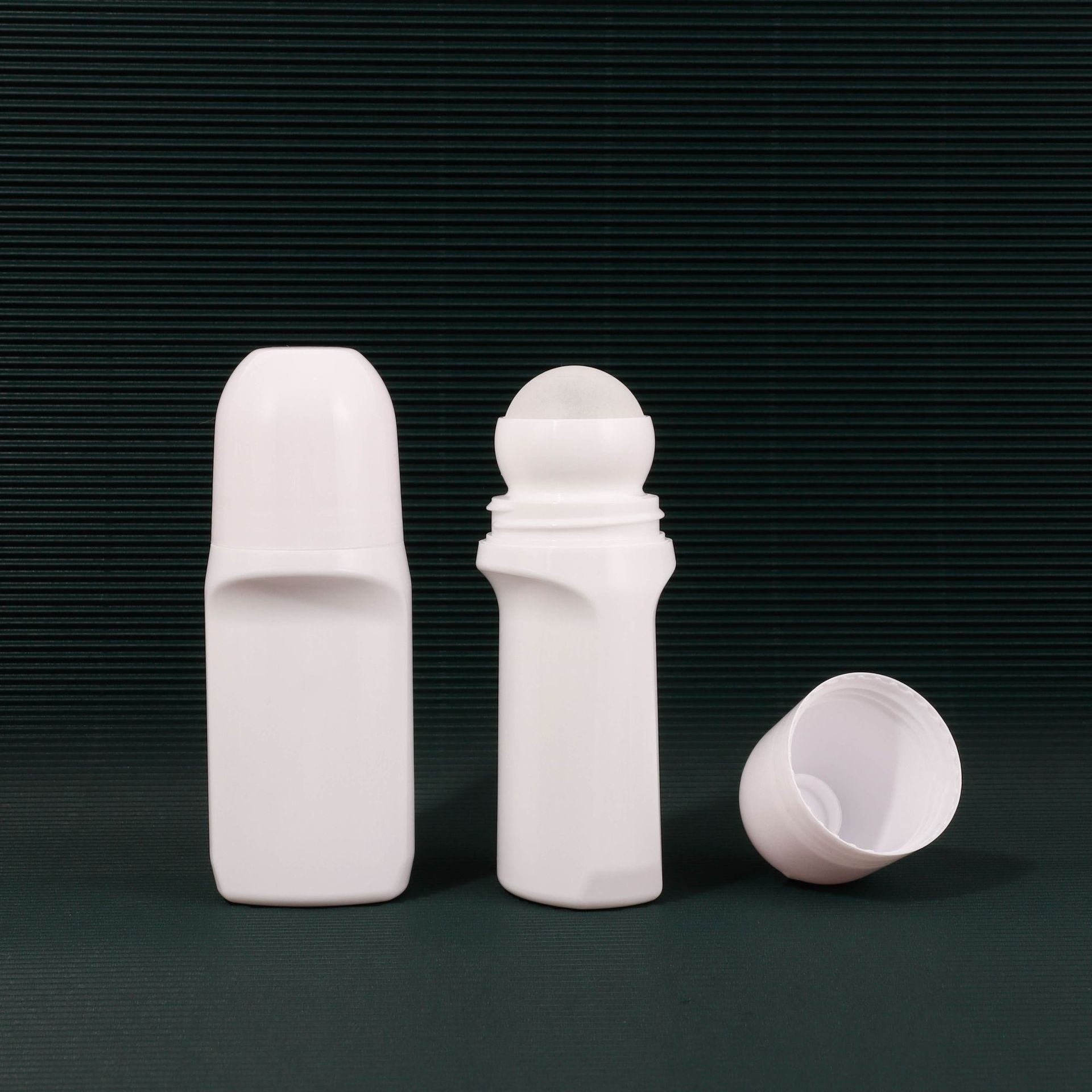 120ml PE Plastic Roll-on Deodorant Bottle - Image 2