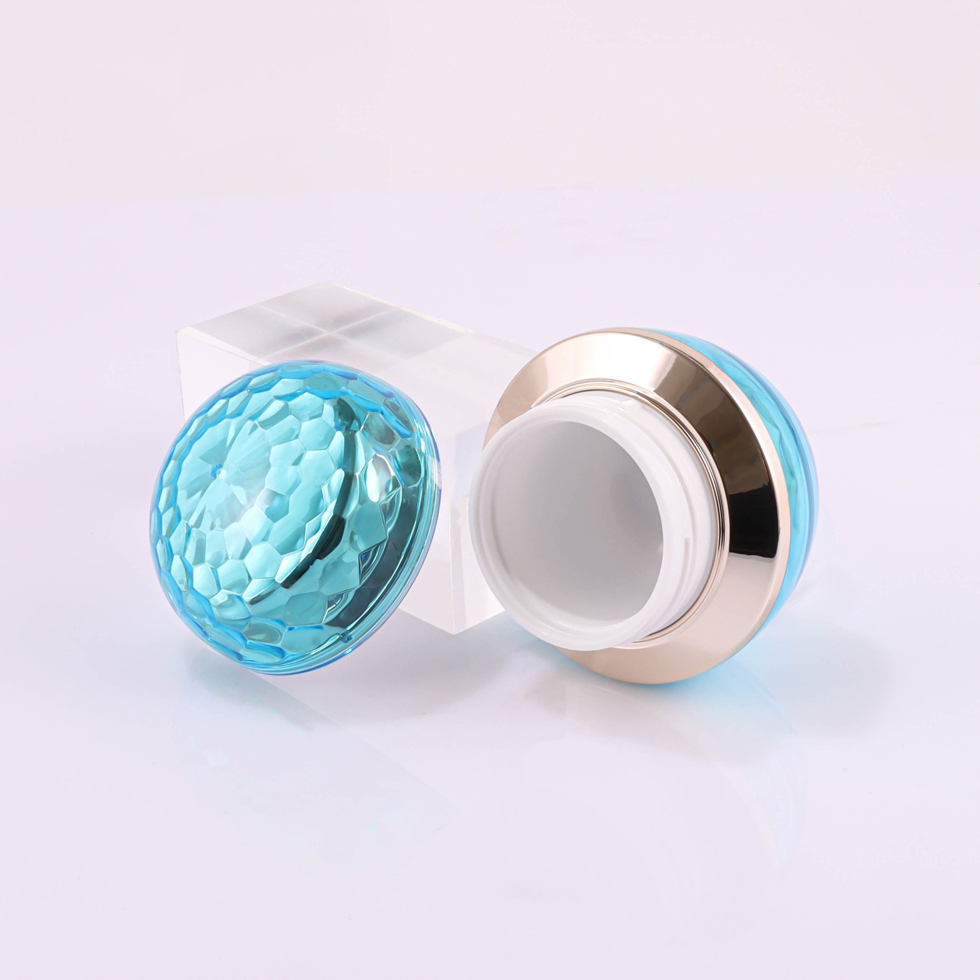 30g/50g Acrylic Screw Cap Cream Bottle - Image 4