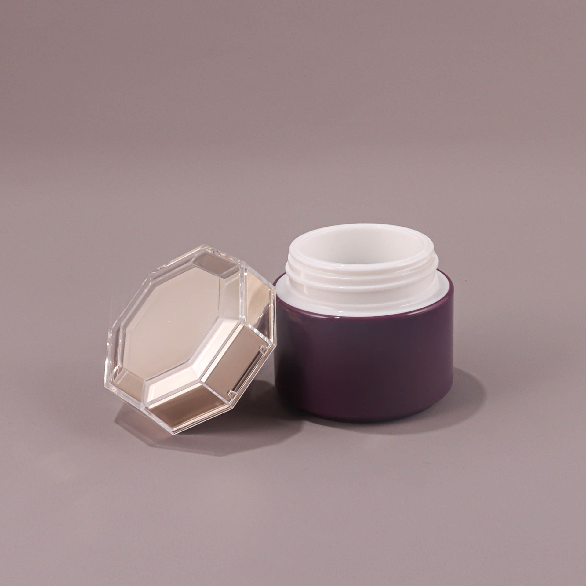 50g AS Plastic Octagonal Bottle With Round Screw Cap Cream Bottle - Image 4