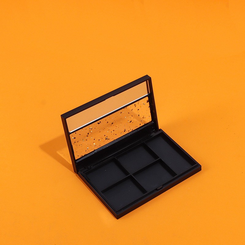 Rectangular Four-color Eyeshadow Palette With Mirror - Image 4