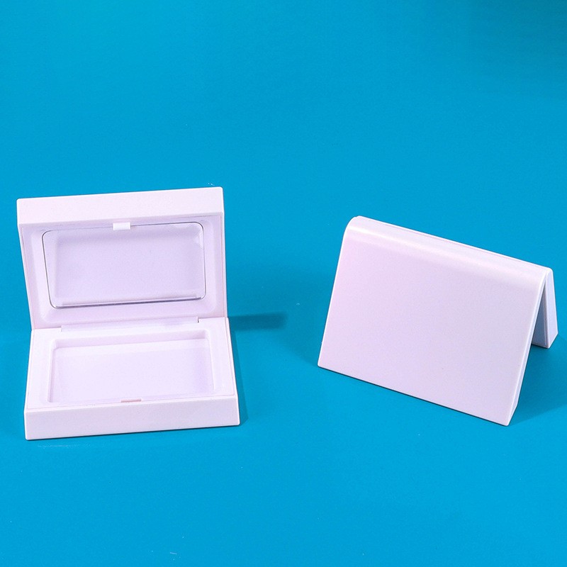 Rectangular Powder Compact With Simple Snap Closure Blush Box - Image 4
