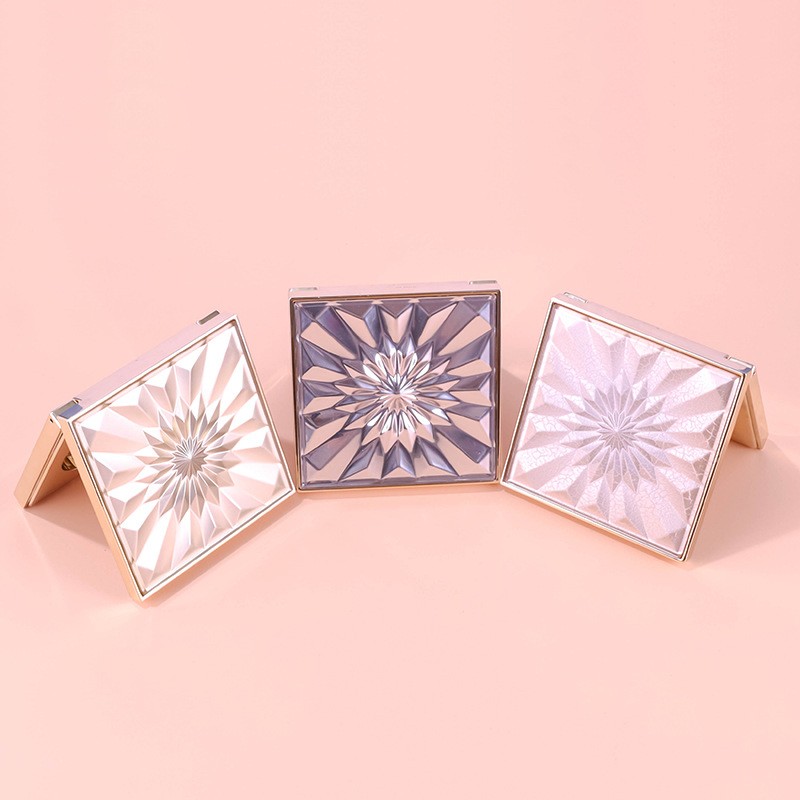 Square Snap-on Single-color Eyeshadow Compact With Engraved Top And Lens - Image 2